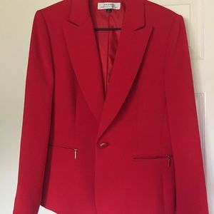 Red Tahari Blazer Size 14